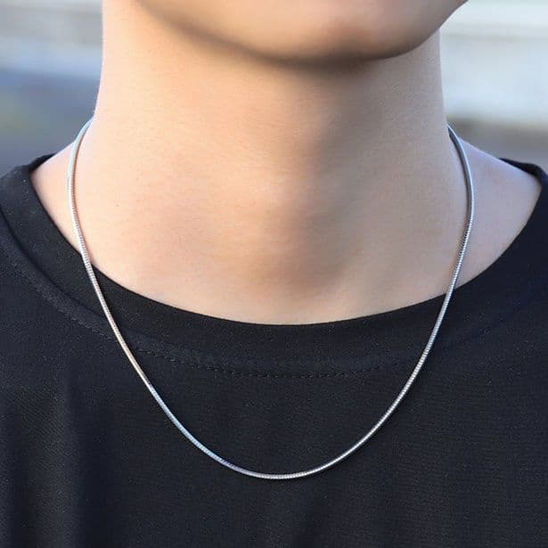 ネックレスチェーン スネークチェーン 艶やかな輝き