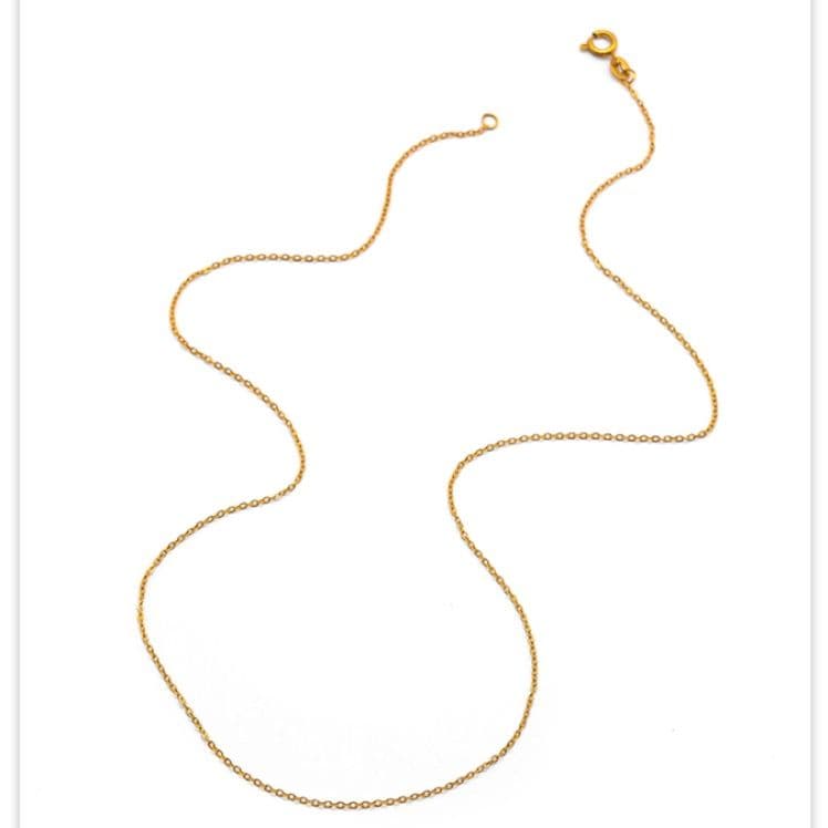 ネックレスチェーン 繊細な首元を演出する極細ネックレスチェーン
