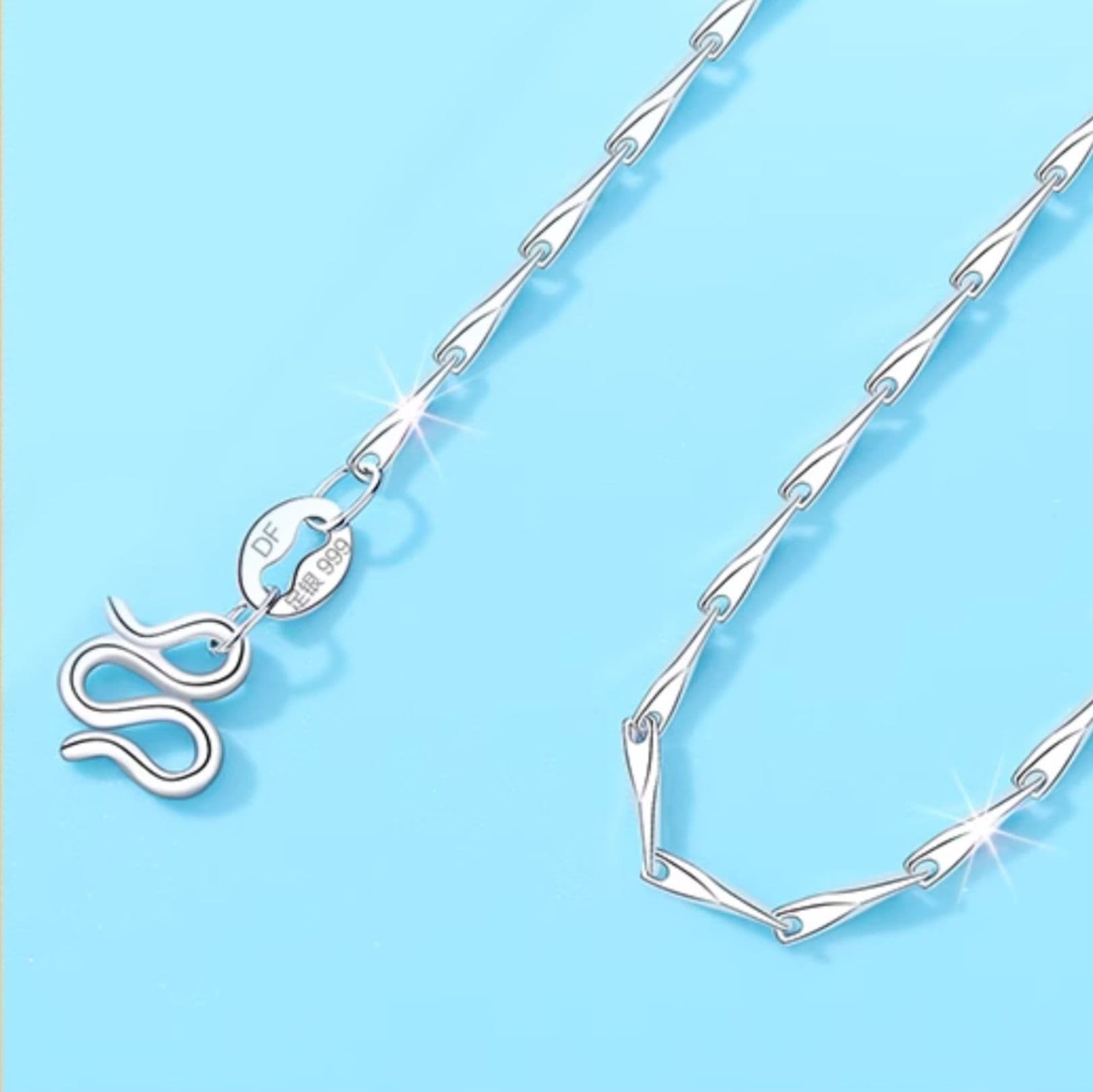 ネックレスチェーン ねじれ純銀のきらめき