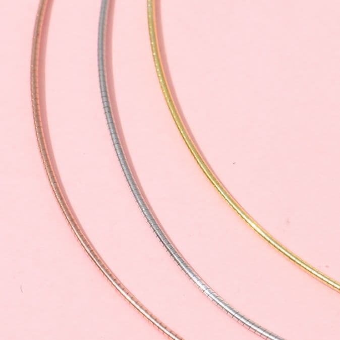 ネックレスチェーン 繊細蛇行スネークチェーン