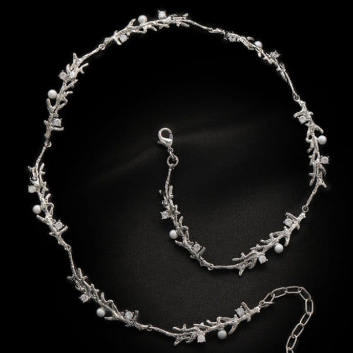 ネックレスチェーン 繊細な葉の輝きチョーカー