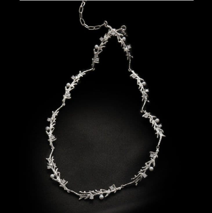 ネックレスチェーン 繊細な葉の輝きチョーカー