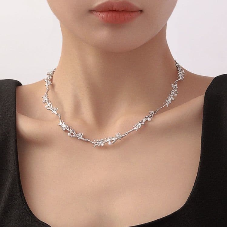 ネックレスチェーン 繊細な葉の輝きチョーカー