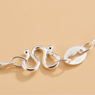 ネックレスチェーン 繊細なねじれ光沢チェーン