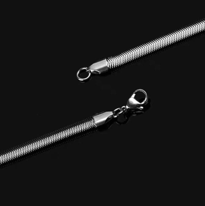 ネックレスチェーン 洗練蛇行チタンチェーン