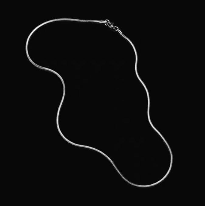 ネックレスチェーン 洗練蛇行チタンチェーン