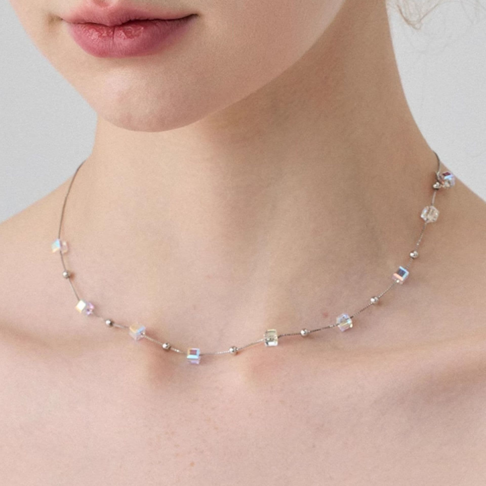 ネックレスチェーン キラキラ宝石立方体のチェーン