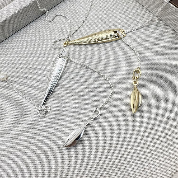 ネックレスチェーン 葉っぱモチーフ二連ネックレス長さ調節可能