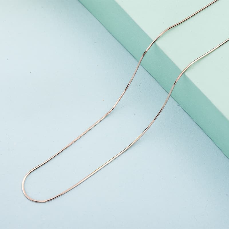 ネックレスチェーン 華奢な極細スネークチェーン