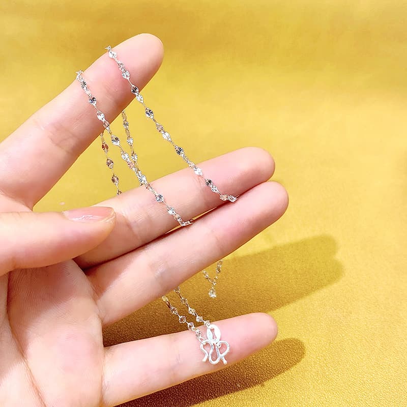 ネックレスチェーン 繊細な花模様チェーン