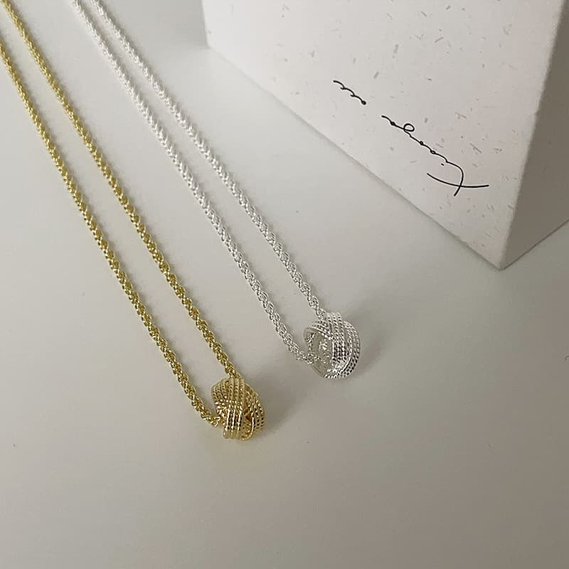 ネックレスチェーン 錆びにくい金色ツイストチェーンネックレス レディース首飾り　ゴールド