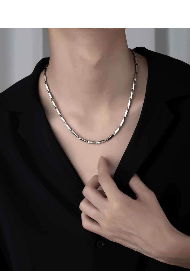 ネックレスチェーン 洗練シルエット チタンネックレス