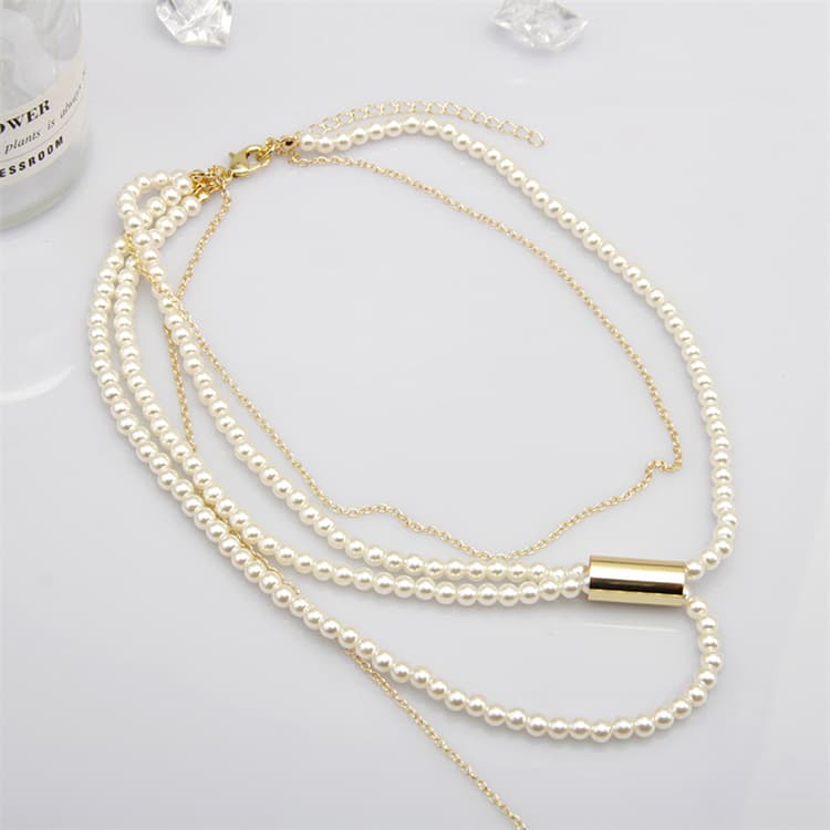 ネックレスチェーン 真珠とゴールドチェーンの重ね付けネックレス