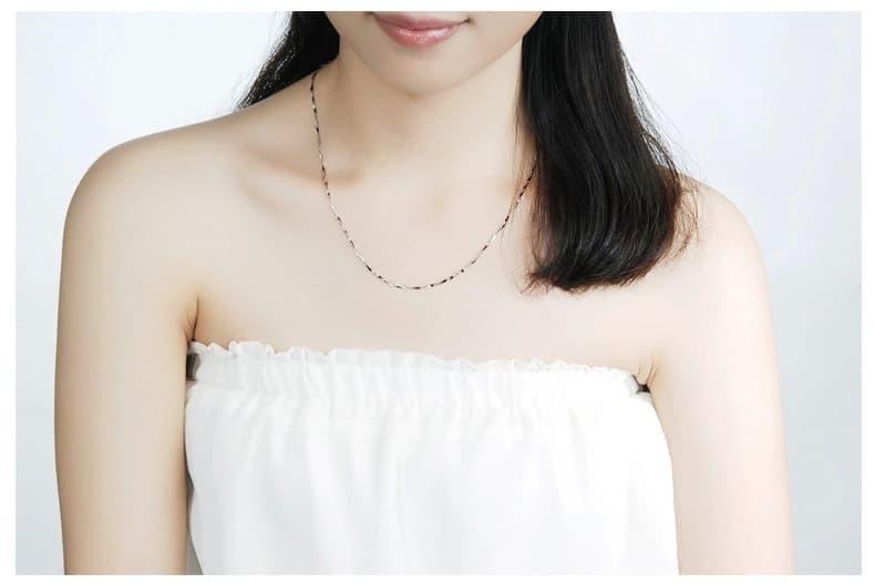 ネックレスチェーン 繊細なツイストカットチェーン