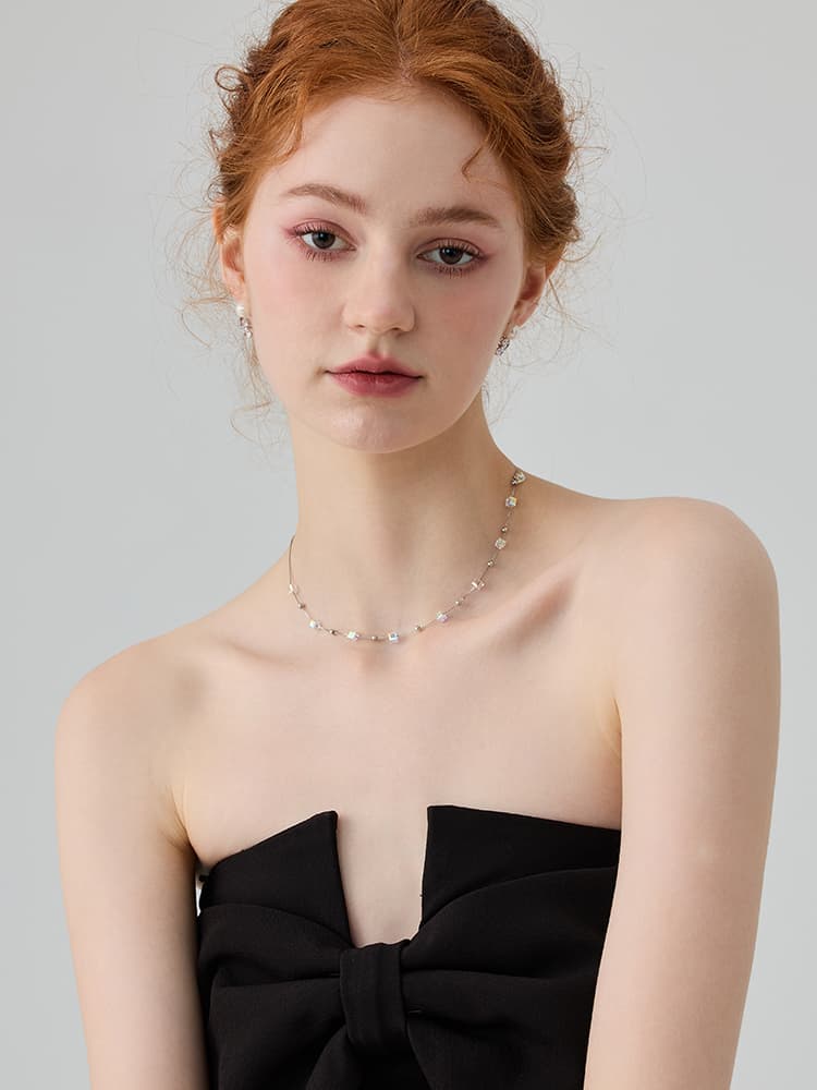 ネックレスチェーン キラキラ宝石立方体のチェーン