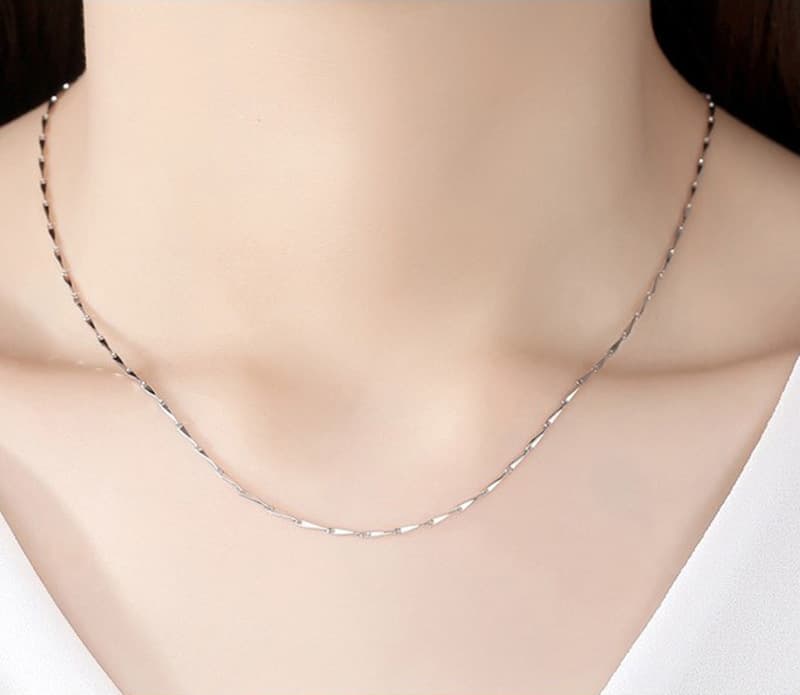 ネックレスチェーン 繊細なツイストカットチェーン