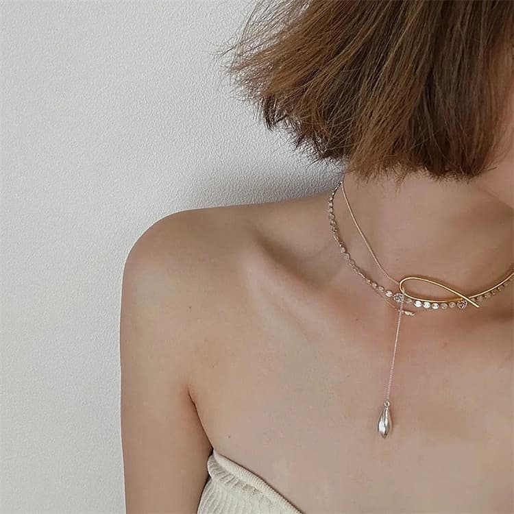 ネックレスチェーン 雫型ペンダント付き金銀二色調整可能ネックレス