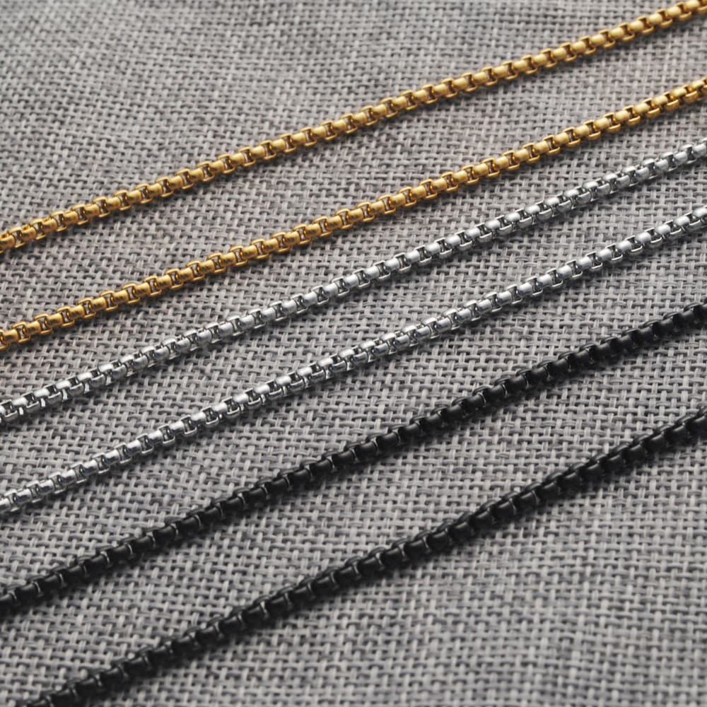 ネックレスチェーン 洗練美の輝き箱型チェーン