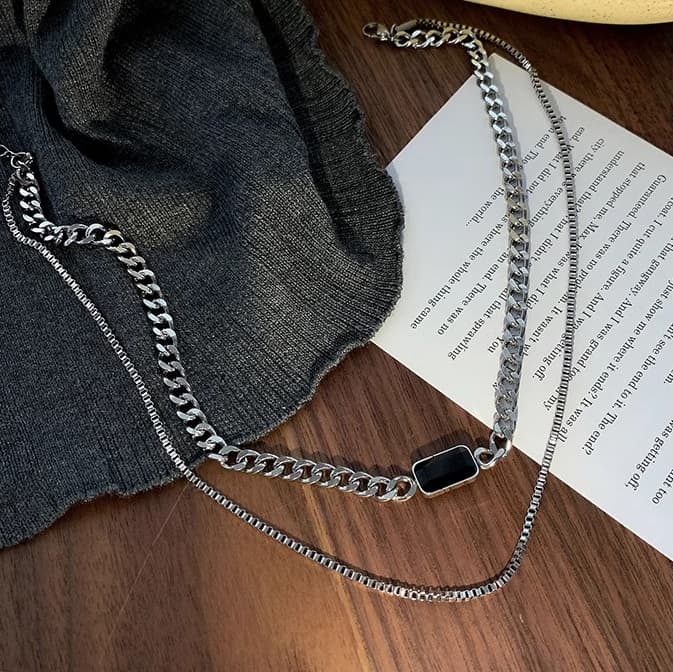 ネックレスチェーン 二連層重ね天然石付きチタンチェーン