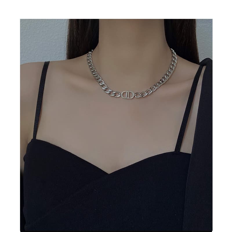 ネックレスチェーン 重厚感ある喜字モチーフチタンチェーン