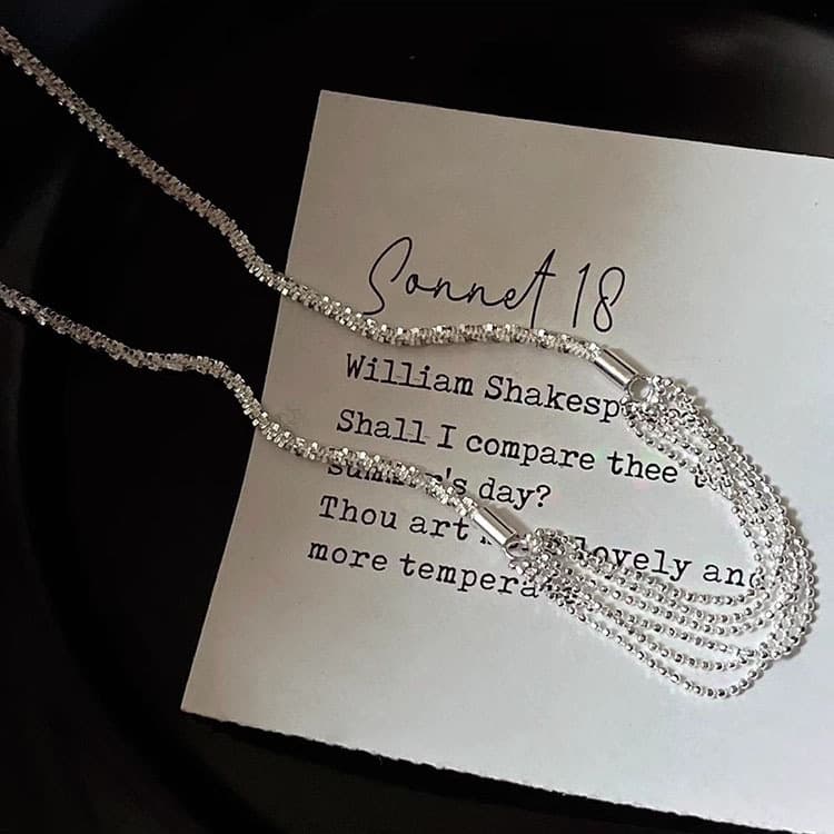 ネックレスチェーン 上品多層チェーン鎖骨ネックレス銀色重ね付け風